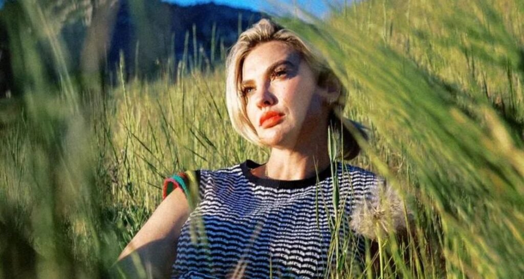 Mindy Gledhill: The Edge of the World Invites Listeners To A Musical Sanctuary