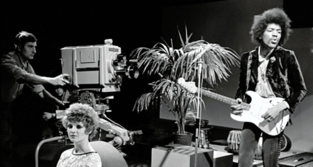 File:Jimi Hendrix in Hoepla