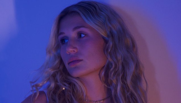 Death of Me: Ashley Elle’s Ode To The City Of Angels Death of Me: Ashley Elle's Ode to the City of Angels