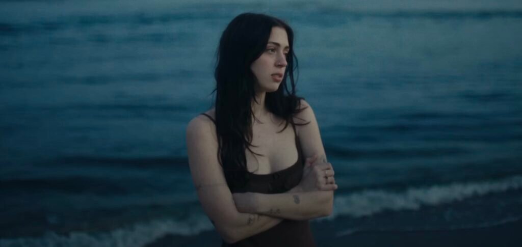 Exploring the Heartfelt Layers: The Meaning Behind Lizzy McAlpine's Ceilings Lyrics